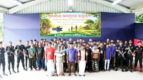 সুন্দরবনে ৪ বনদস্যু বাহিনীর ৫২ সদস্যের আত্মসমর্পণ