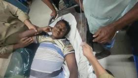 ঝিনাইদহে চাচাতো ভাইয়ের দায়ের কোপে যুবকের পা বিচ্ছিন্ন