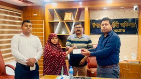 সিংড়ায় দুর্যোগে ক্ষতিগ্রস্তদের চেক বিতরণ