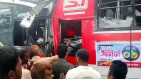 নাটোরে দুর্ঘটনার কবলে শিক্ষা সফরের বাস, আহত ৩০