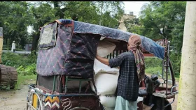 সরকার নির্ধারিত দামে সার পাচ্ছেন রামুর কৃষকেরা