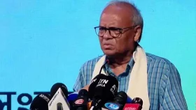 গ্যাস-বিদ্যুৎ সংকট নিরসনে সংসদে পরামর্শ দিন