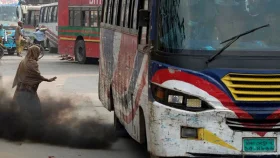 ঢাকায় কালো ধোঁয়ার গাড়ি দেখলেই ব্যবস্থা নেবে ডিএমপি