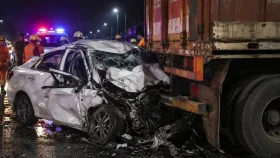 কেরালায় দাঁড়িয়ে থাকা লরিতে গাড়ির ধাক্কা, নিহত ৮