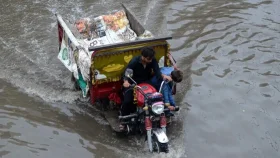 পাকিস্তানের বন্যা রাশিয়ান রুলেত খেলার মতো!