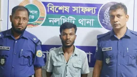 নলছিটিতে পুলিশের অভিযানে মাদকসহ আটক ৪