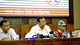 ৬০ শতাংশ বাসায় মশার লার্ভা, কীটনাশকে নিয়ন্ত্রণ সম্ভব নয়: ডিএসসিসি প্রশাসক