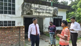 অফিস তালাবদ্ধ থাকায় ভূমি কর্মকর্তা বরখাস্ত