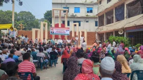 খুনিদের গ্রেপ্তার ও ফাঁসির দাবিতে টাঙ্গাইলে বিক্ষোভ