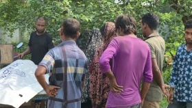 ঝিনাইদহে বাসের ধাক্কায় হোটেল শ্রমিক নিহত