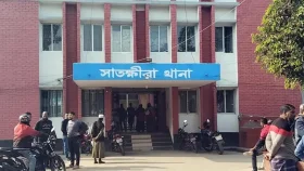 সাতক্ষীরায় মাদকসহ দুই পুলিশ সদস্য আটক