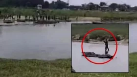 ধরলা নদীতে বিএসএফের গুলি, ৪ নৌকা ছিনতাই
