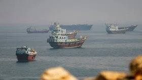 হরমুজে বাণিজ্যিক জাহাজে হামলা: নিহত ১, আহত ৩