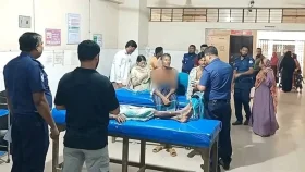 বরগুনায় বিরোধপূর্ণ জমিতে চাষাবাদ নিয়ে সংঘর্ষ, আহত ২০