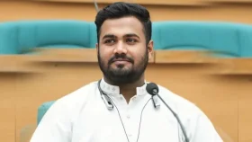 টয়লেটে যাওয়ার কথা বলে চ্যাটজিপিটি দিয়ে নকল, অতঃপর...