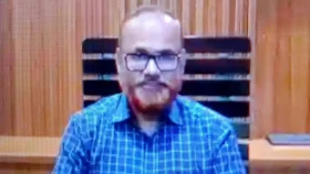 &lsquo;সাংবাদিকের তথ্য চাওয়ার অধিকার নেই&rsquo; বলা নির্বাচন কর্মকর্তার বদলি
