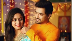 আজ স্ত্রীর প্রশংসা করার দিন