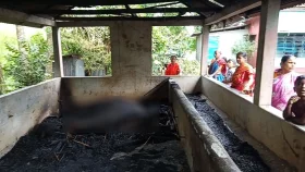 আগুনে ৫টি গাভীসহ গোয়ালঘর ভস্মীভূত