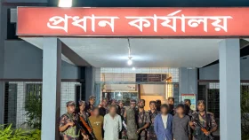 জয়পুরহাটে ৭৩ লাখ টাকার কষ্টিপাথরের মূর্তি উদ্ধার, গ্রেপ্তার ৪