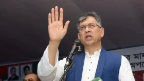 আন্তর্জাতিক বাজারে কমলে দেশেও তেলের দাম কমানো হবে: স্বরাষ্ট্রমন্ত্রী