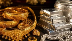 দেশের বাজারে কমলো সোনা-রুপার দাম, ভরি কত?