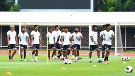 সিঙ্গাপুরের মুখোমুখি হচ্ছে বাংলাদেশ