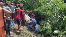 খাগড়াছড়িতে জীপ খাদে পড়ে চালক নিহত