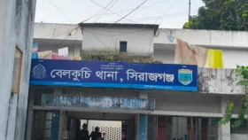বেলকুচিতে বিদেশি পিস্তলসহ বাবা-ছেলে আটক