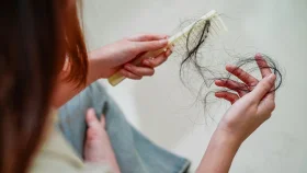 চুল পড়া কমাতে প্রতিদিন খাবেন যে ৩ ফল