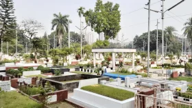 ঢাকার কবরস্থানে সংকট বহুমুখী, &nbsp;সংরক্ষণ ব্যয় কোটি টাকা