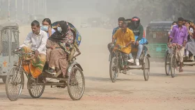 বায়ুদূষণে বাংলাদেশে কমছে গড় আয়ু