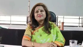 ঢাবি অধ্যাপক জিনাত হুদা সাময়িক বরখাস্ত
