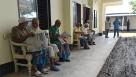 সন্তান-স্বজনের অপেক্ষায় দিন কাটে মনিপুর বয়স্ক পুনর্বাসন কেন্দ্রে