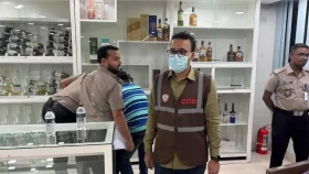 সালমান মুক্তাদিরের শ্বশুরের চার ওয়্যারহাউস সিলগালা