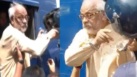 &lsquo;আমি আওয়ামী লীগার না&rsquo; বলেই হেলমেট ছুড়ে ফেললেন মেজর আখতার