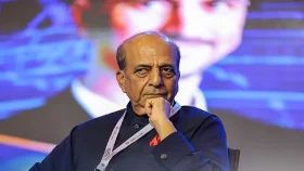 শেখ হাসিনাকে ভারতে ঢুকতে দেওয়া ছাড়া বিকল্প ছিল না: দীনেশ ত্রিবেদী