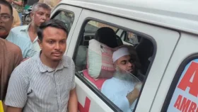 অ্যাম্বুলেন্সে করে আদালতে এনসিপির সাবেক নেতা সালাউদ্দিন তানভীর