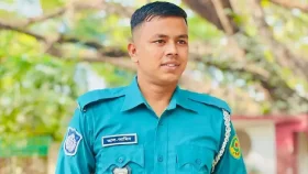 ছিনতাইকারী ধরতে গিয়ে বাসের ধাক্কায় কনস্টেবলের মৃত্যু