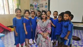 বুয়েটের ডিগ্রি ও ক্যাডারের সুযোগ ছেড়ে শিশুদের ভবিষ্যৎ গড়ছেন নায়লা