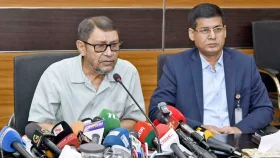 ক্যান্সার চিকিৎসায় দেশে আসছে ১৭ রেডিওথেরাপি মেশিন