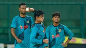 টি-টোয়েন্টি র&zwnj;্যাঙ্কিংয়ের শীর্ষ দশে নাসুম-মেহেদী