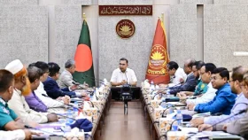 ঢাকার গণপরিবহন ব্যবস্থাপনা নিয়ে প্রধানমন্ত্রীর বৈঠক