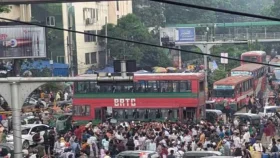 বিভিন্নস্থানে সড়ক অবরোধ পরীক্ষার্থীদের, ৩ দফা দাবি