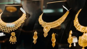 ১ লাখ ৫৫ হাজার টাকায় কিনতে পারবেন সোনার ভরি