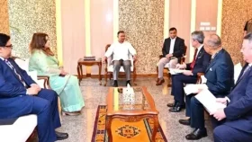 প্রধানমন্ত্রীর সঙ্গে জাপানের বিনিয়োগকারী প্রতিনিধিদলের বৈঠক