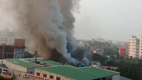 ফায়ার সার্ভিসের সোয়া ঘণ্টার চেষ্টায় নিয়ন্ত্রণে ইবনে সিনার আগুন