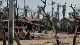 আরাকানে রোহিঙ্গাদের ১৭ অক্টোবরের মধ্যে গ্রাম ছাড়ার নির্দেশ