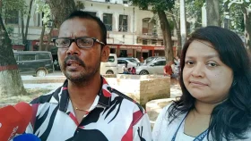 সাবেক স্ত্রীসহ তিনজনের বিরুদ্ধে মামলা করেছেন হিরো আলম