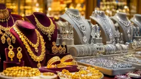দেশের বাজারে কমলো সোনা-রুপার দাম, ভরি কত?