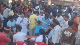 গরুর দুধের প্রসাদ খেয়ে জলাতঙ্কে আক্রান্ত! টিকা নিলেন ৪৫০ গ্রামবাসী